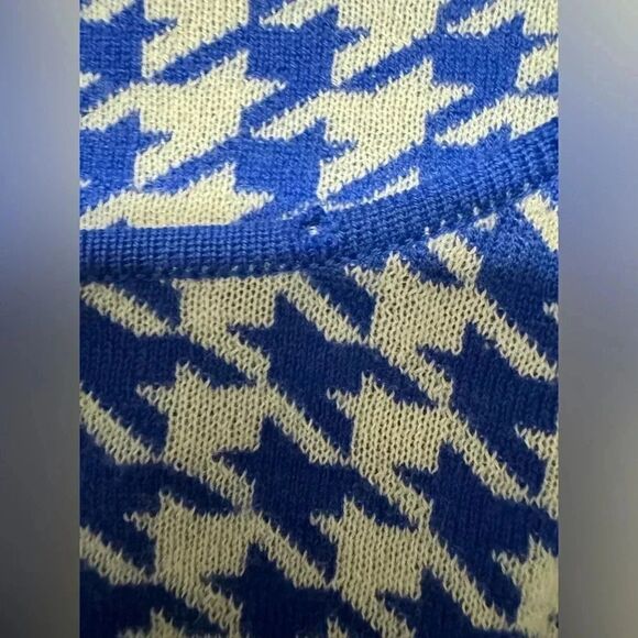 Kier + J 100% Cashmere Sweater | Blue and White Houndsthooth print | Size xl - Picture 4 of 11